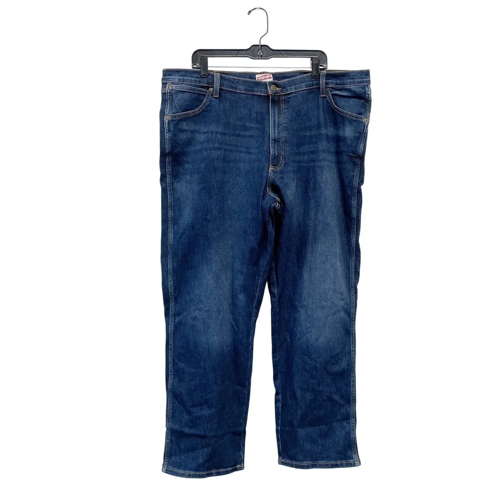 Wrangler Men's Dark Wash Greensboro Straight Leg Jeans Size 40 x 30‎